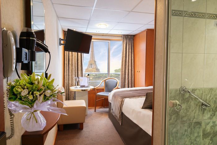 Upper Deck Double Bed - Accessible Cabin Cat B